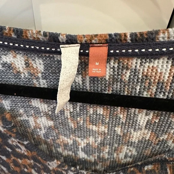 Anthropologie Pilcro Notched Waffle Top - Picture 4 of 5